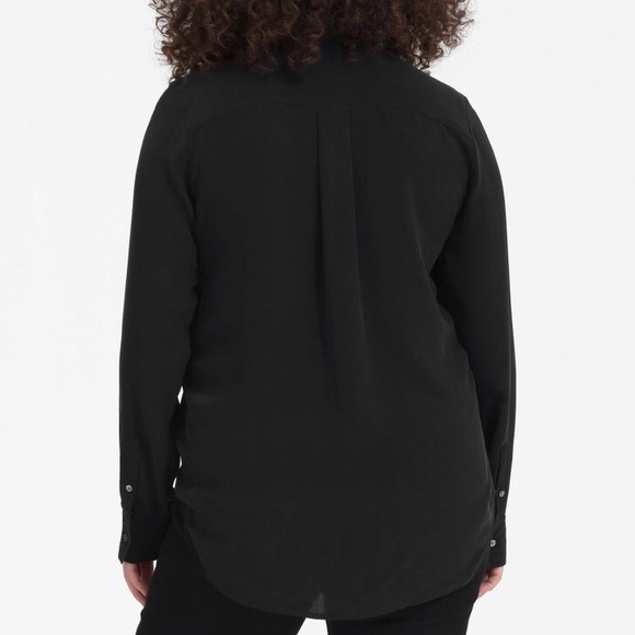 Everlane The Clean Silk Relaxed Black Button Down - Picture 2 of 6